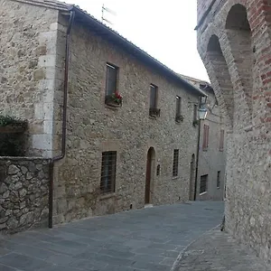 Porta Di Sopra Apartment