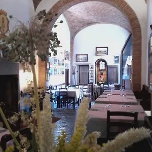 Cisterna Nel Borgo Guest house